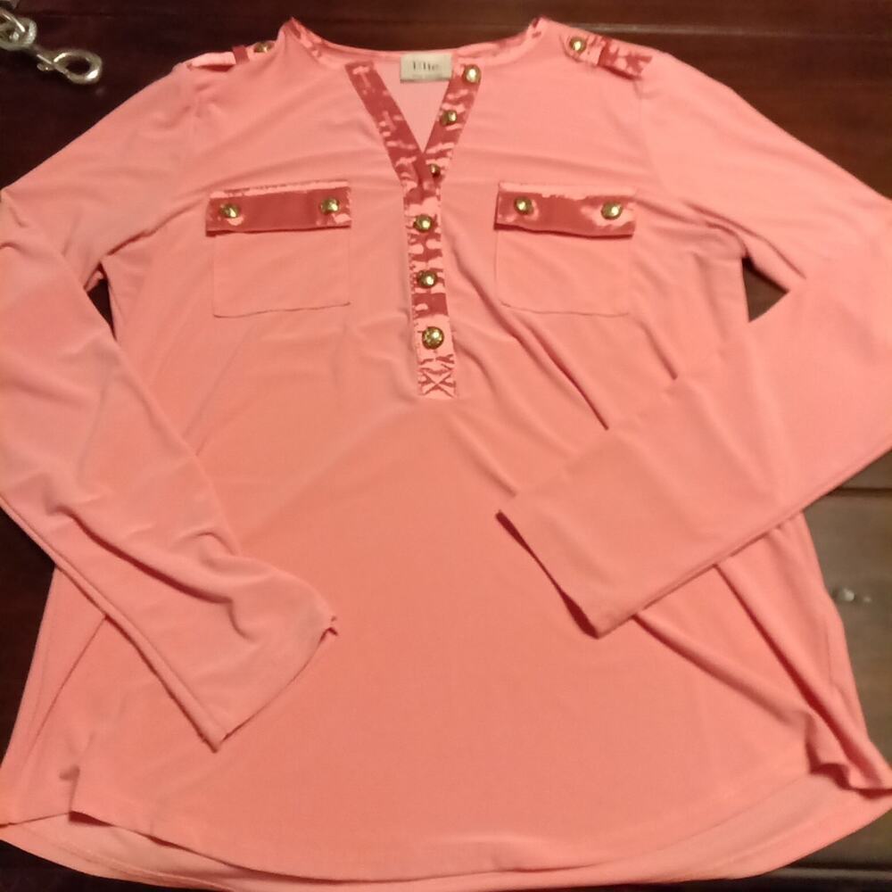 Elie Tahari Women's Medium Peachy Orange Long Sleeve 1/4 Button Blouse